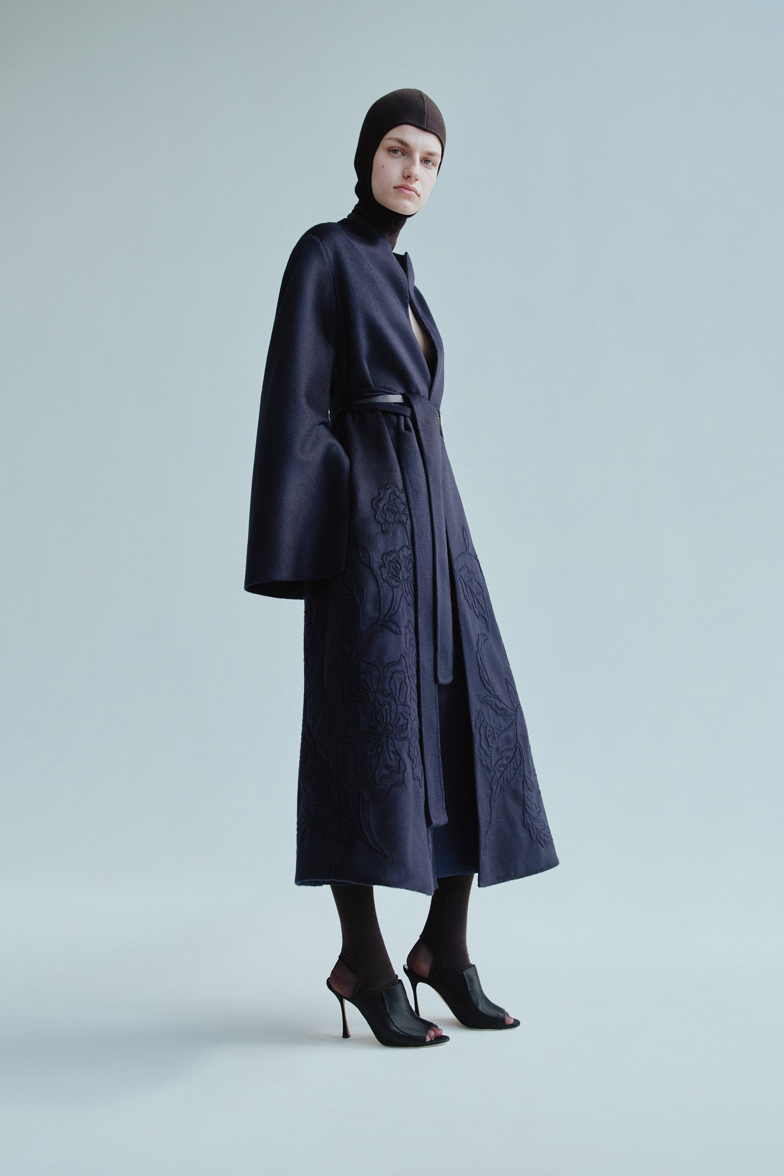 Resort 2027 - Model Image 28