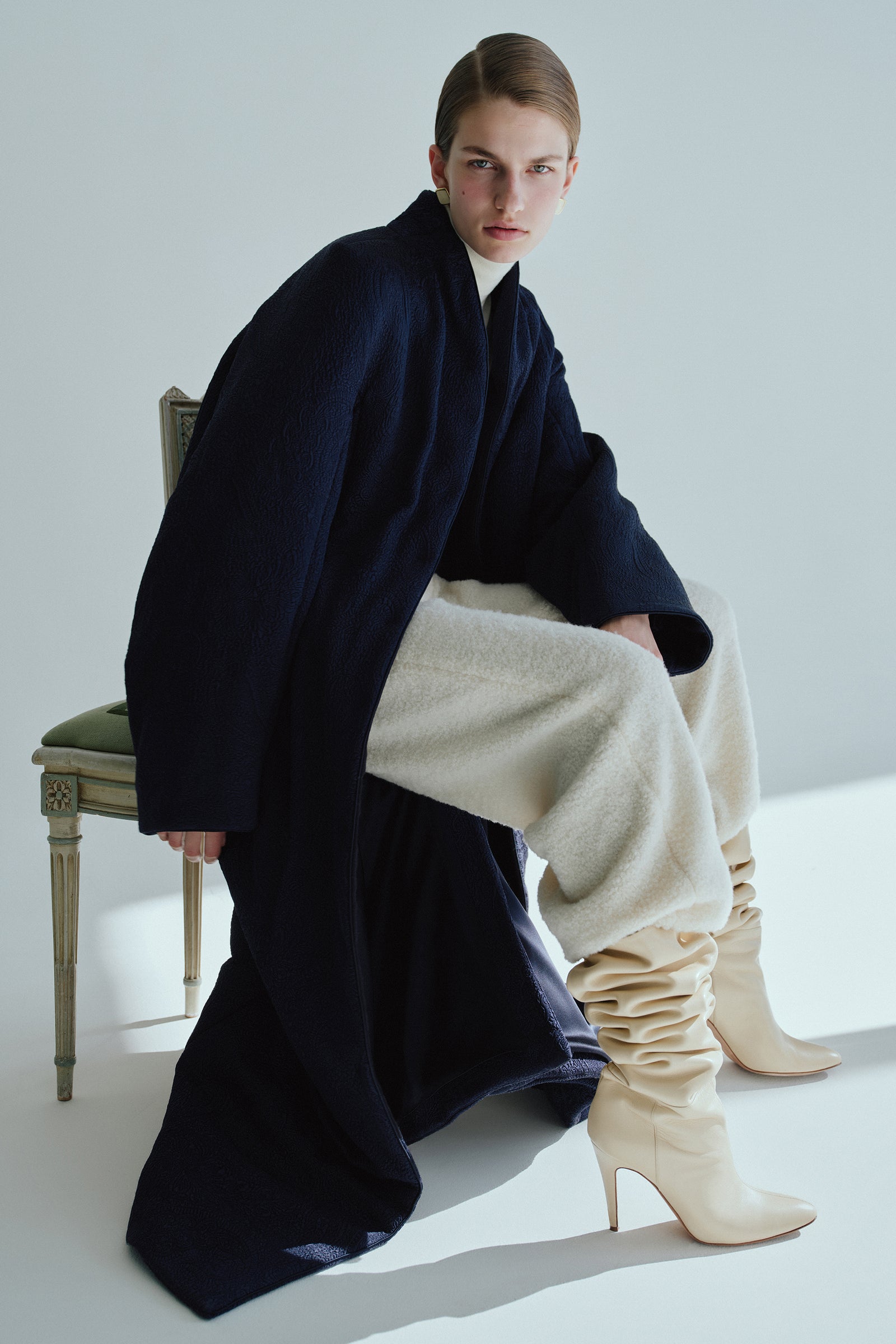 Resort 2027 - Model Image 31