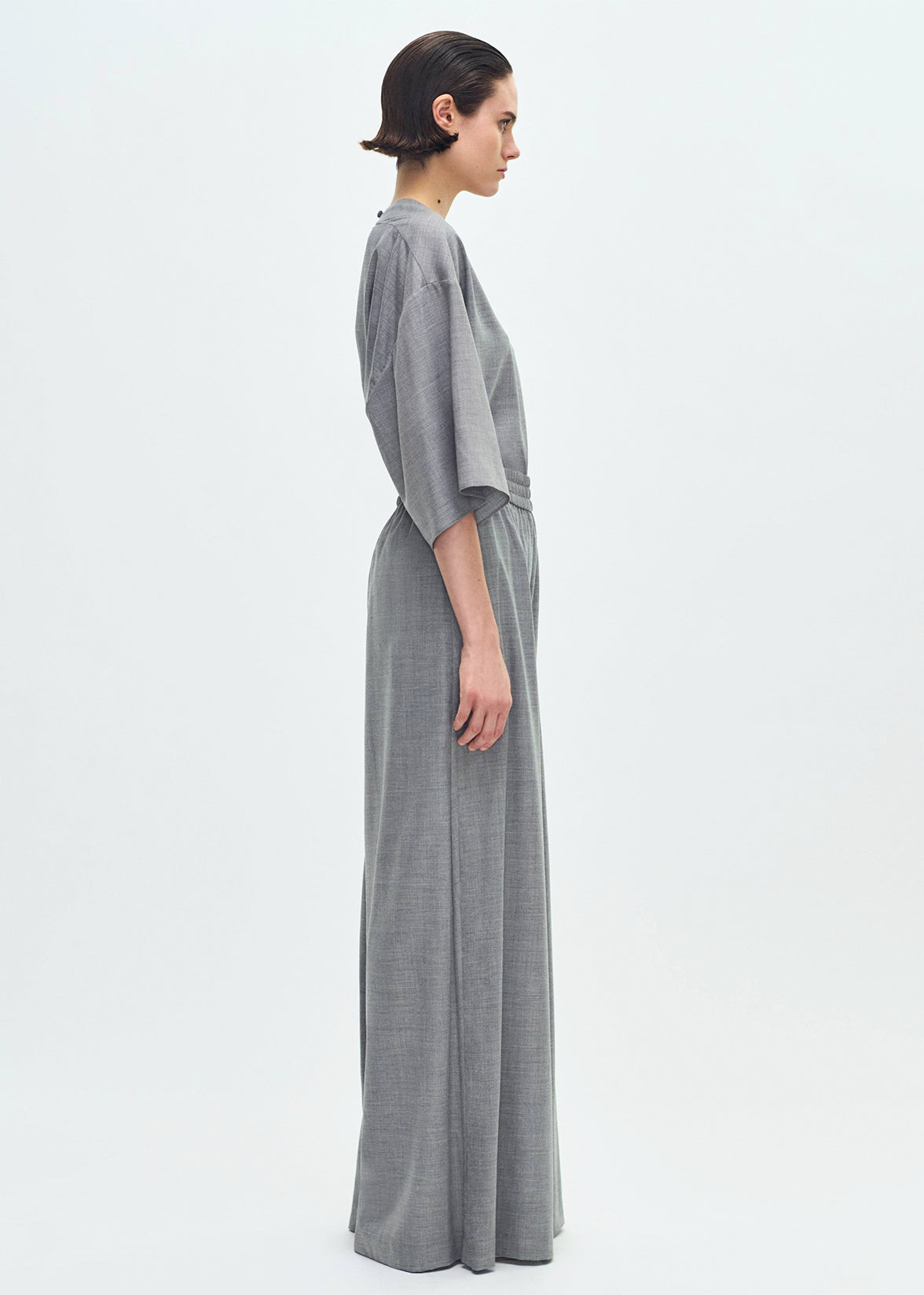 model wearing the maeve pant in heather grey