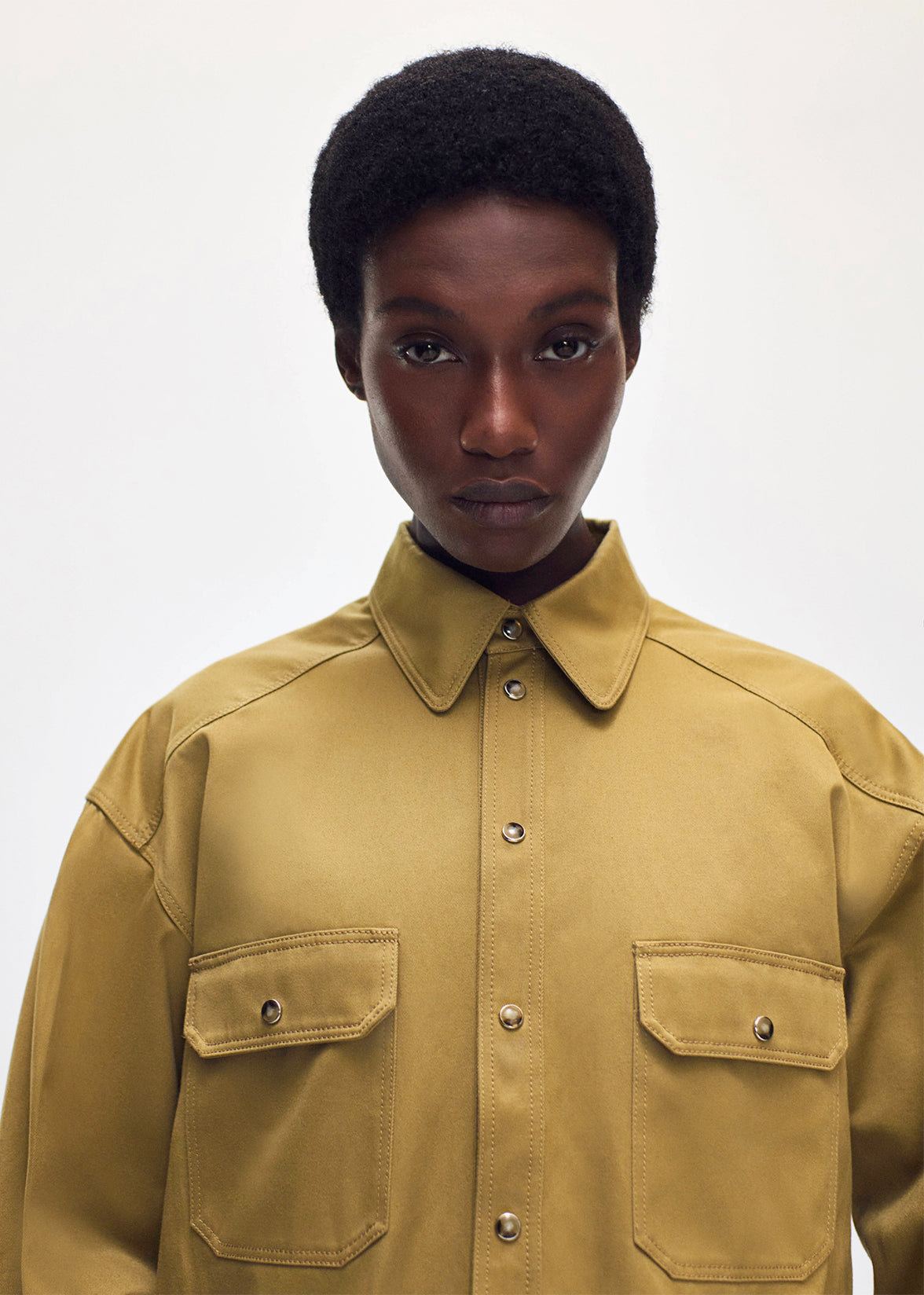 model wearing the Carter Top in Cotton Twill in Khaki