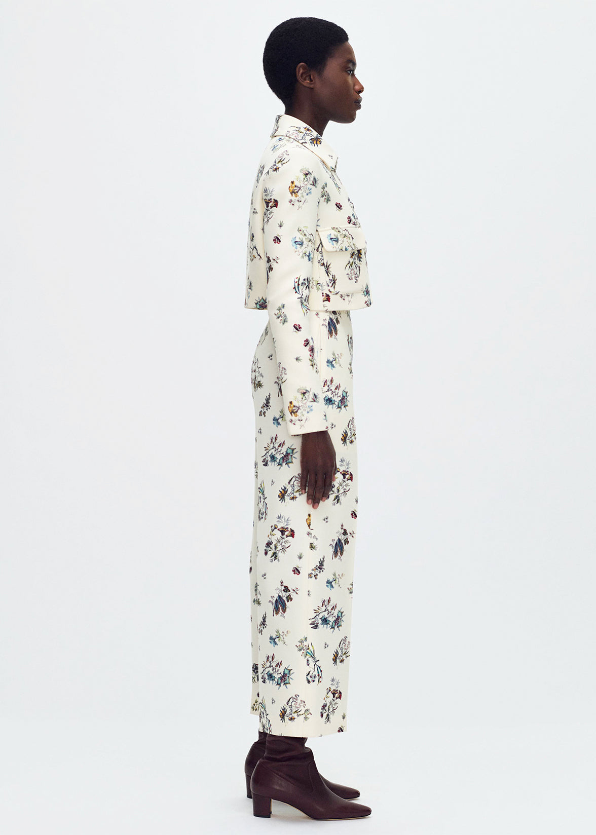 model wearing the Callen Pant in Printed Silk Wool in Ivory Floral