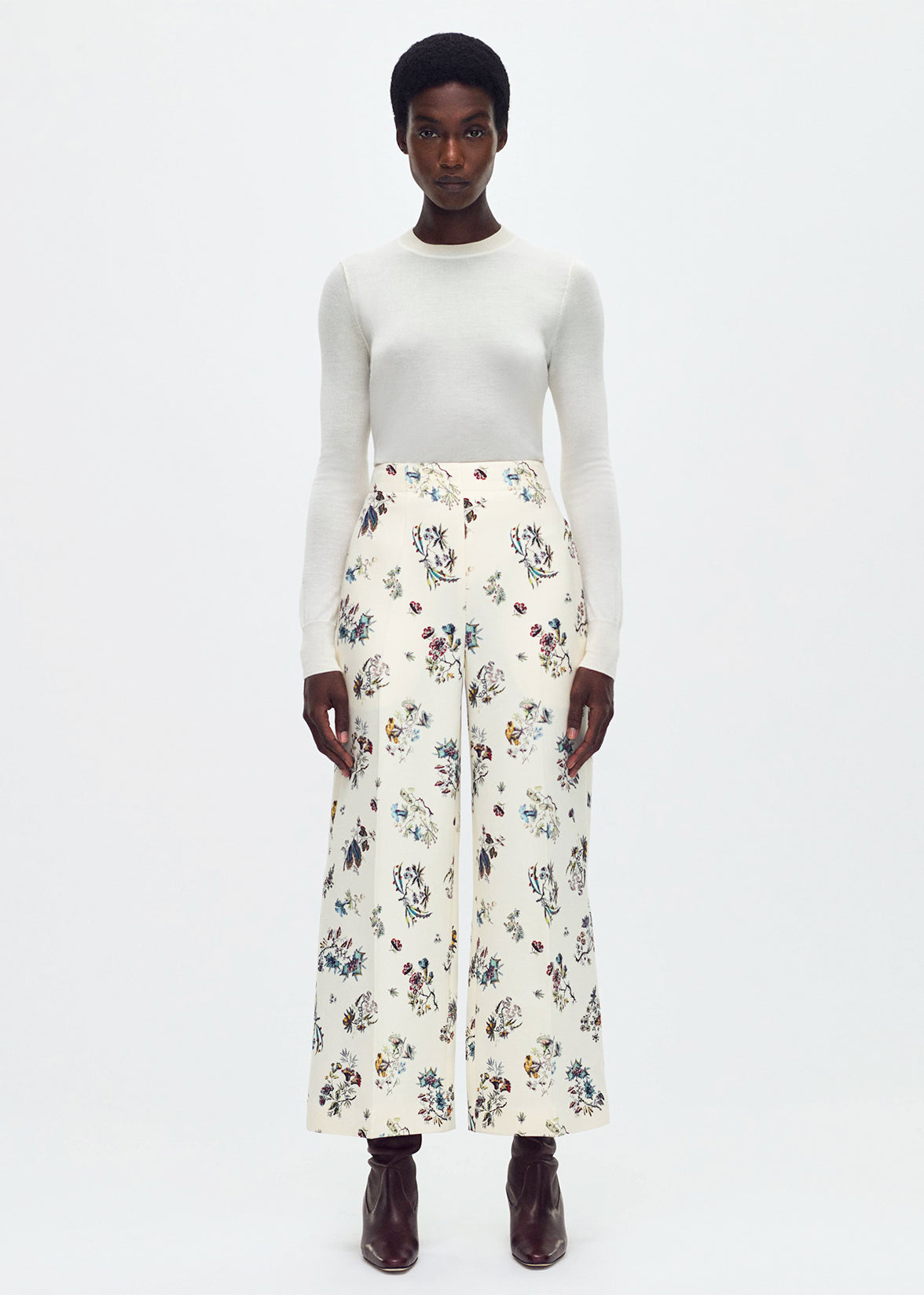 model wearing the Callen Pant in Printed Silk Wool in Ivory Floral