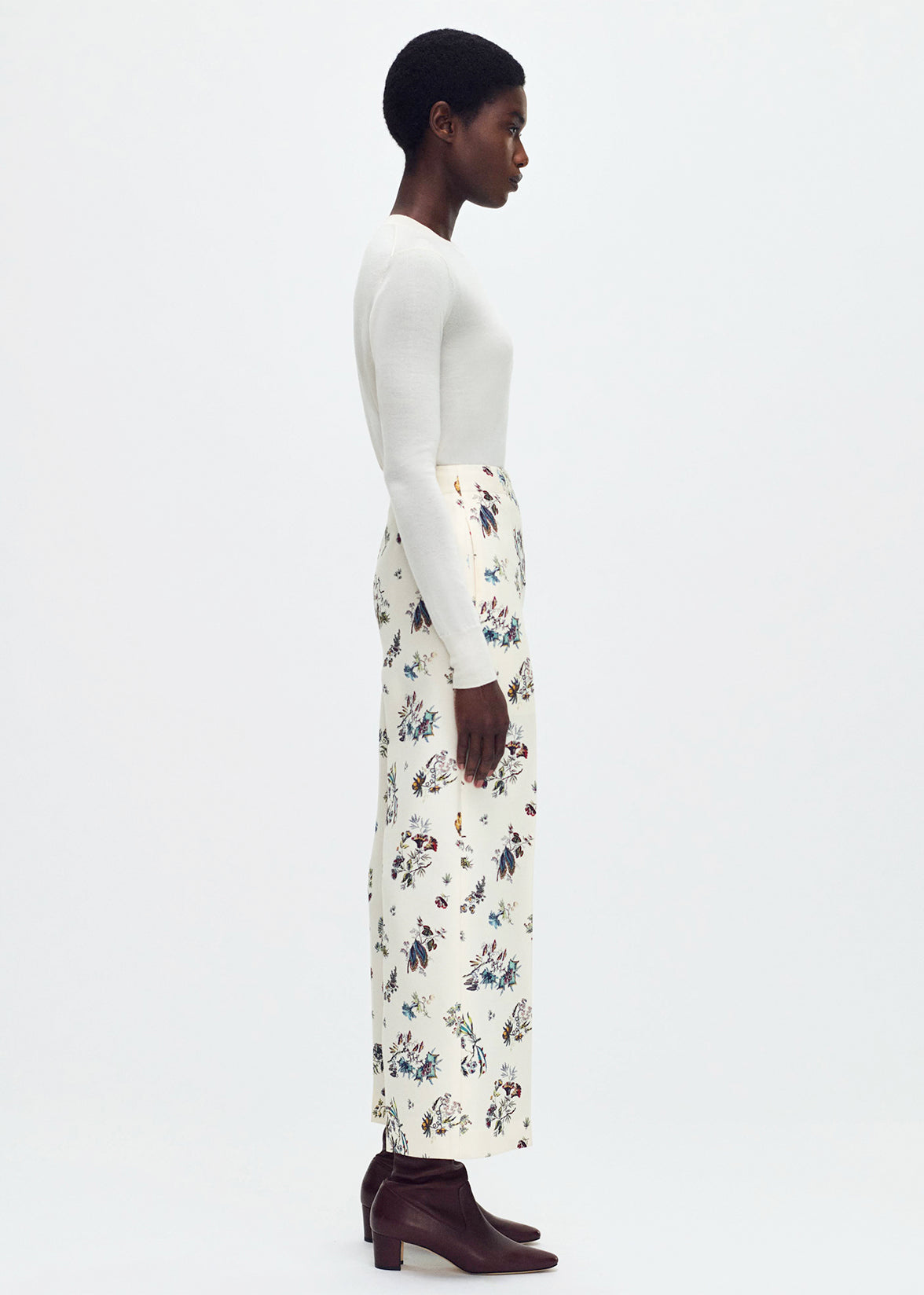 model wearing the Callen Pant in Printed Silk Wool in Ivory Floral