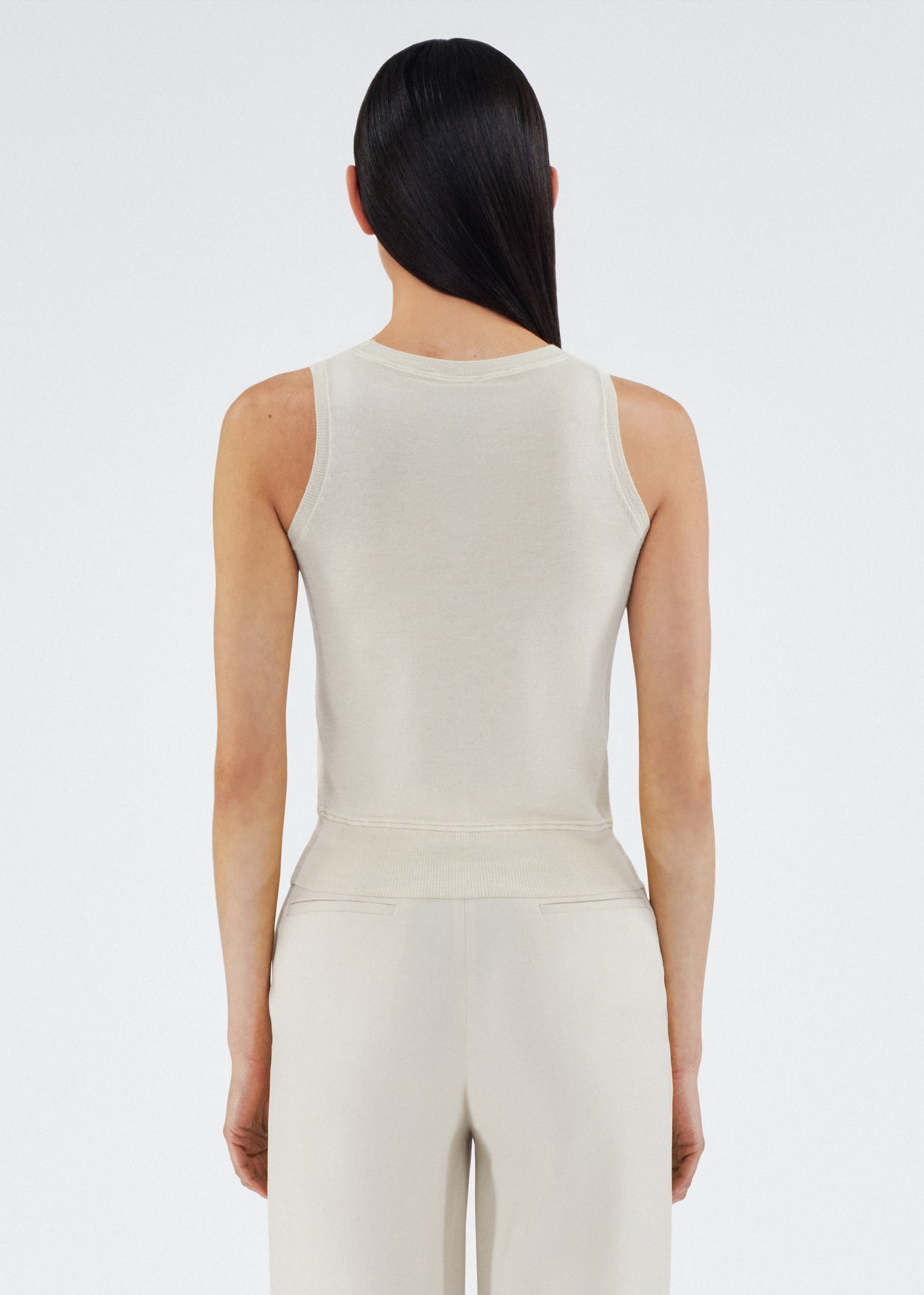 Back of model wearing Shell in Cashmere Silk in Beurre