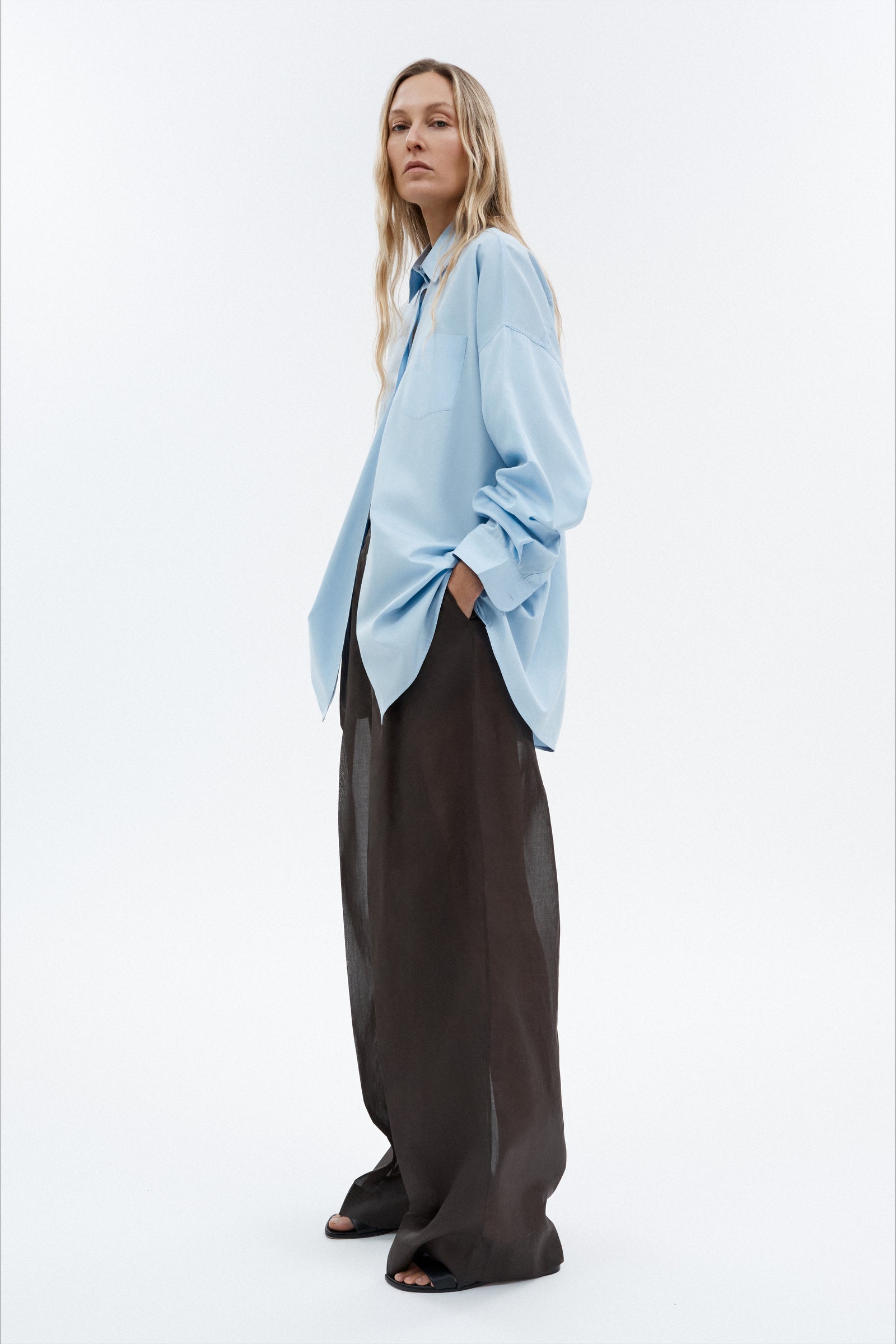 Pre-Fall 2025 Lookbook - Model Image 7