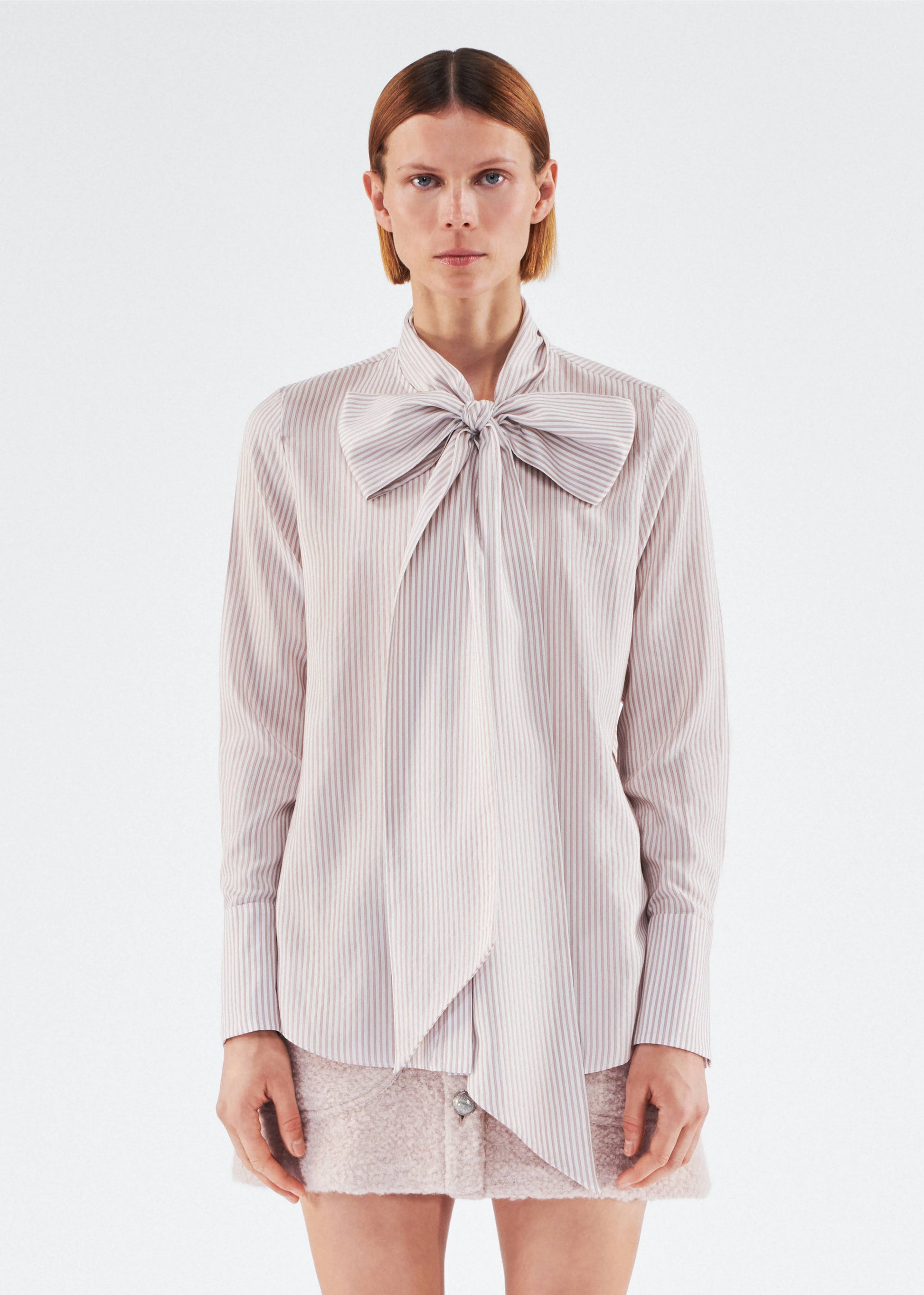 Front of model wearing the Lee Blouse in Silk Stripe in Blush/Ivory